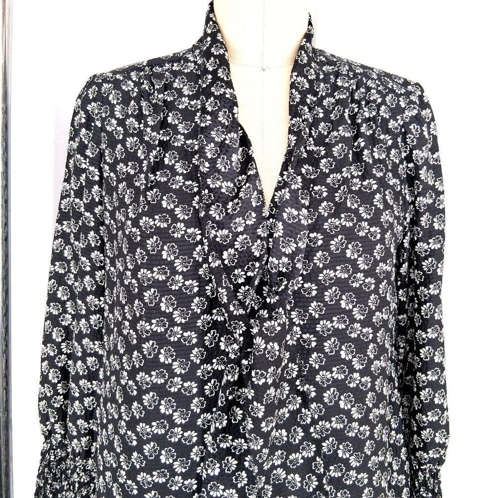 Rebecca Taylor Rue Silk Dress Black White Tie Neck Floral Smocked Cuffs Size 0 - Picture 9 of 11